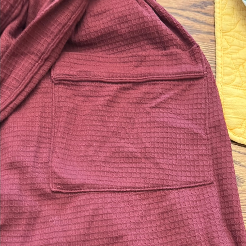 Amazon Essentials Red Robe Intimates & Sleepwear - Picture 4 of 5